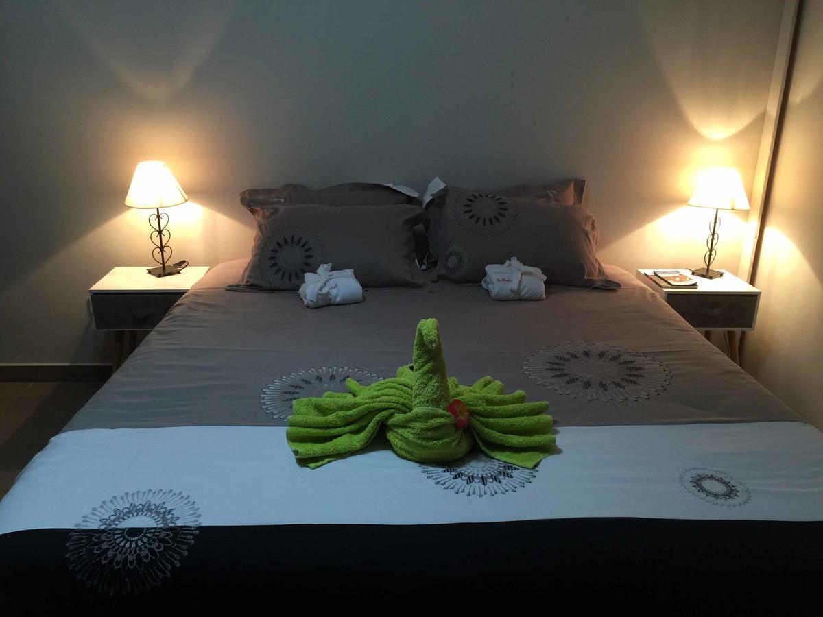 Le Lambablanc Bed and Breakfast Bras-Panon Zewnętrze zdjęcie