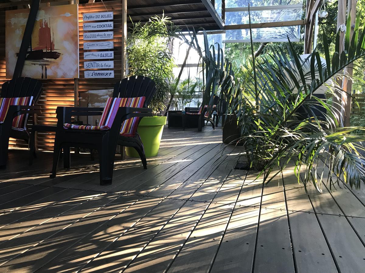 Le Lambablanc Bed and Breakfast Bras-Panon Zewnętrze zdjęcie